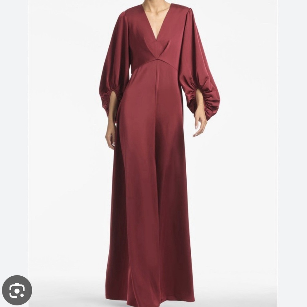 SACHIN & BABI Jenny Burgundy Red Gown Satin Long Sleeve V-Neck Sz 8‎ New w/ FLAW